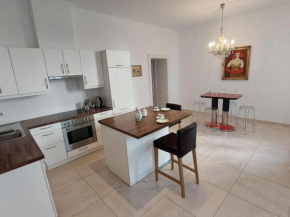Apartment Sobieskiplatz by Interhome
